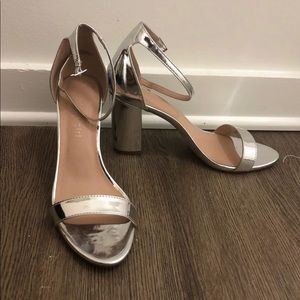 Madden Girl Block heel